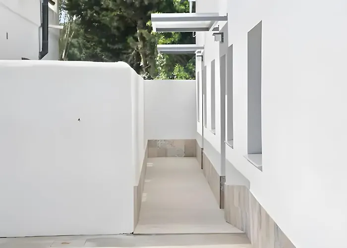 Casas Arenas 2 * 科尼尔-德拉弗龙特拉